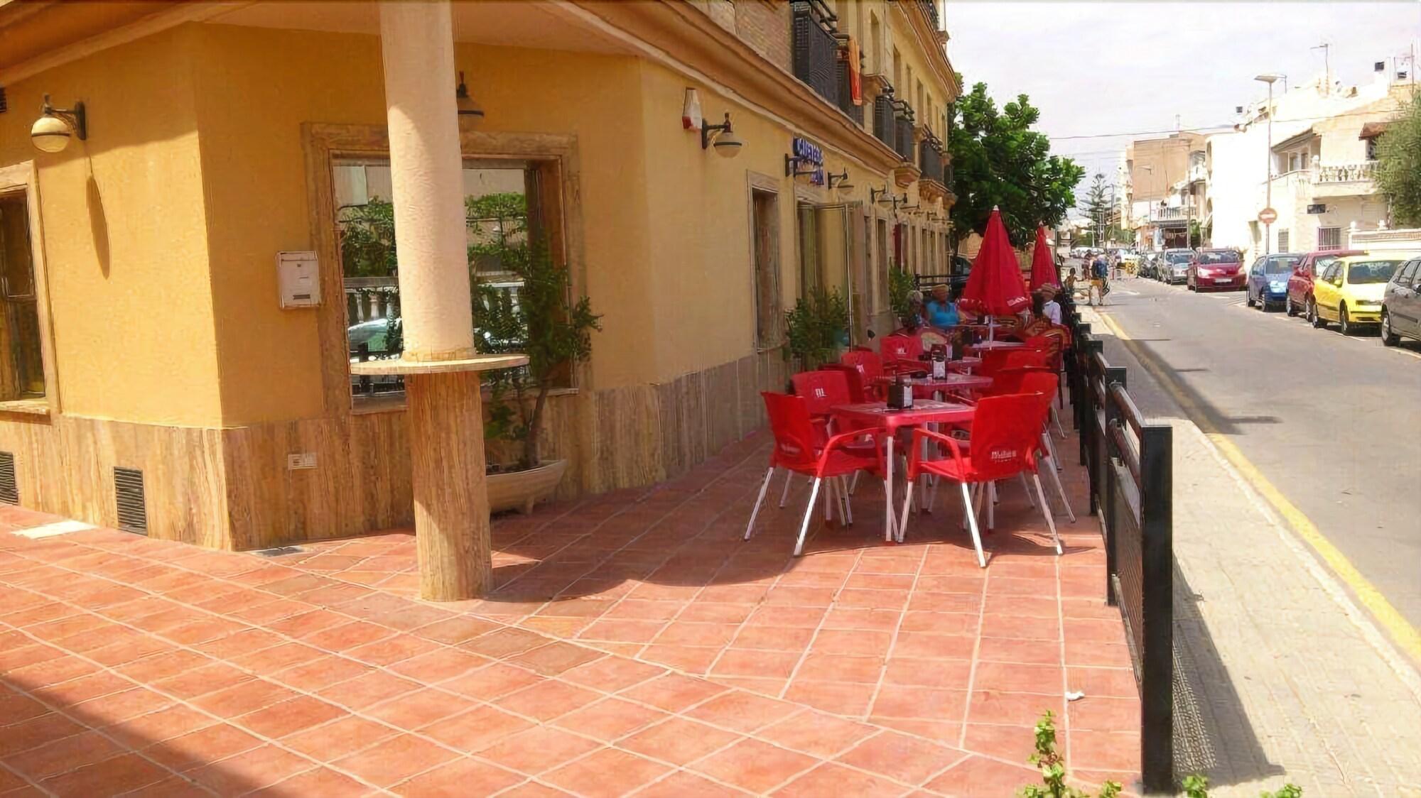 Hotel Paloma 51/59