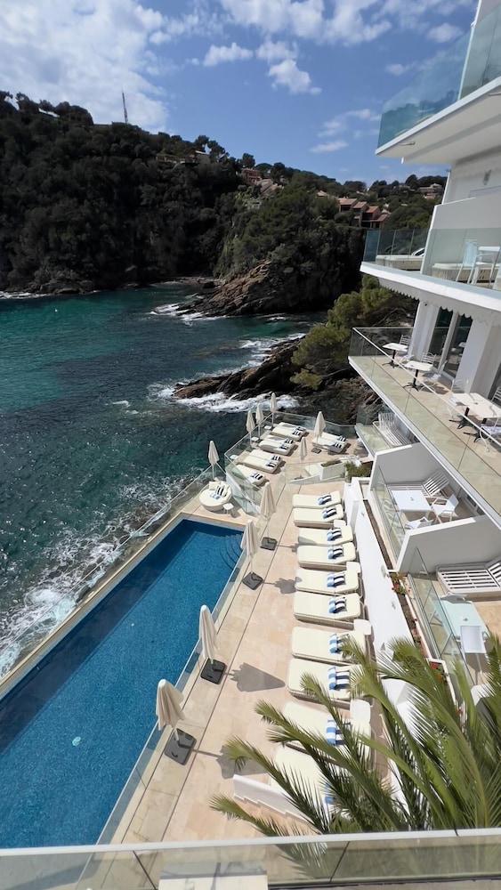 Hotel La Calanque 24/37