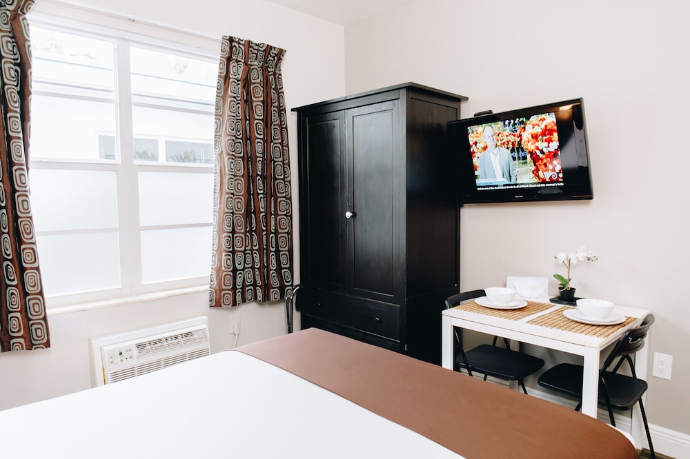 Ocean Reef Suites 25/62