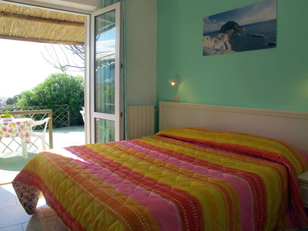 1 BEDROOM, APARTMENT, SEA VIEW