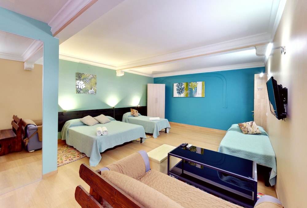 1 Bedroom, Comfort, Studio, Suite, Double and Twin Beds