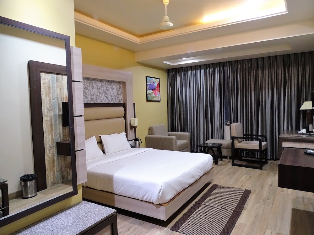 Hotel Continental Blue 30/44
