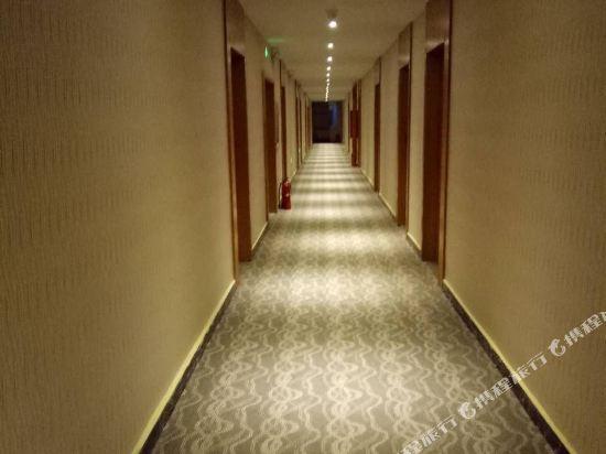 Distinguished Guest Hotel (Nanjing Guangdian) 22/34