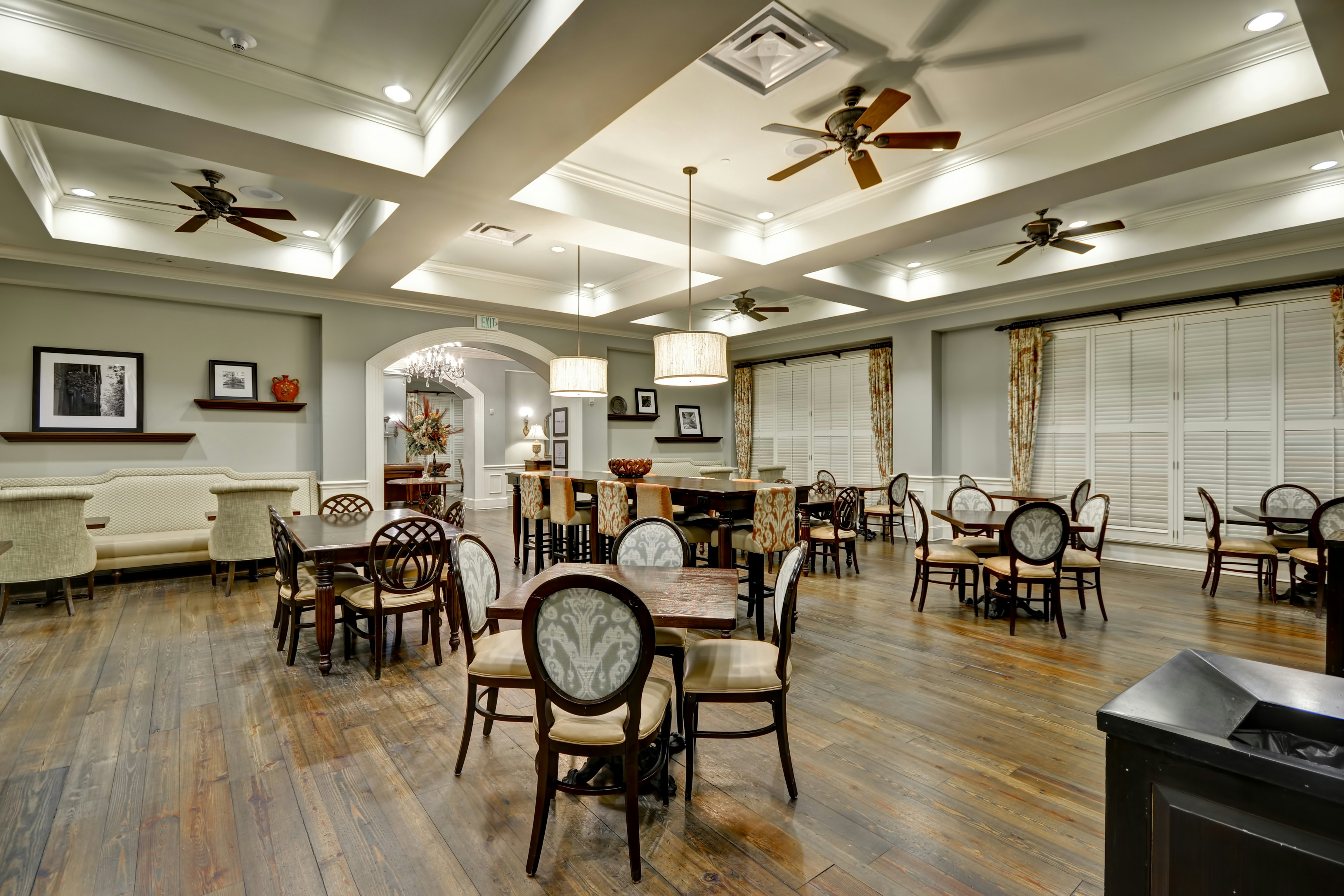 Hampton Inn and Suites Savannah Historic District 59/77