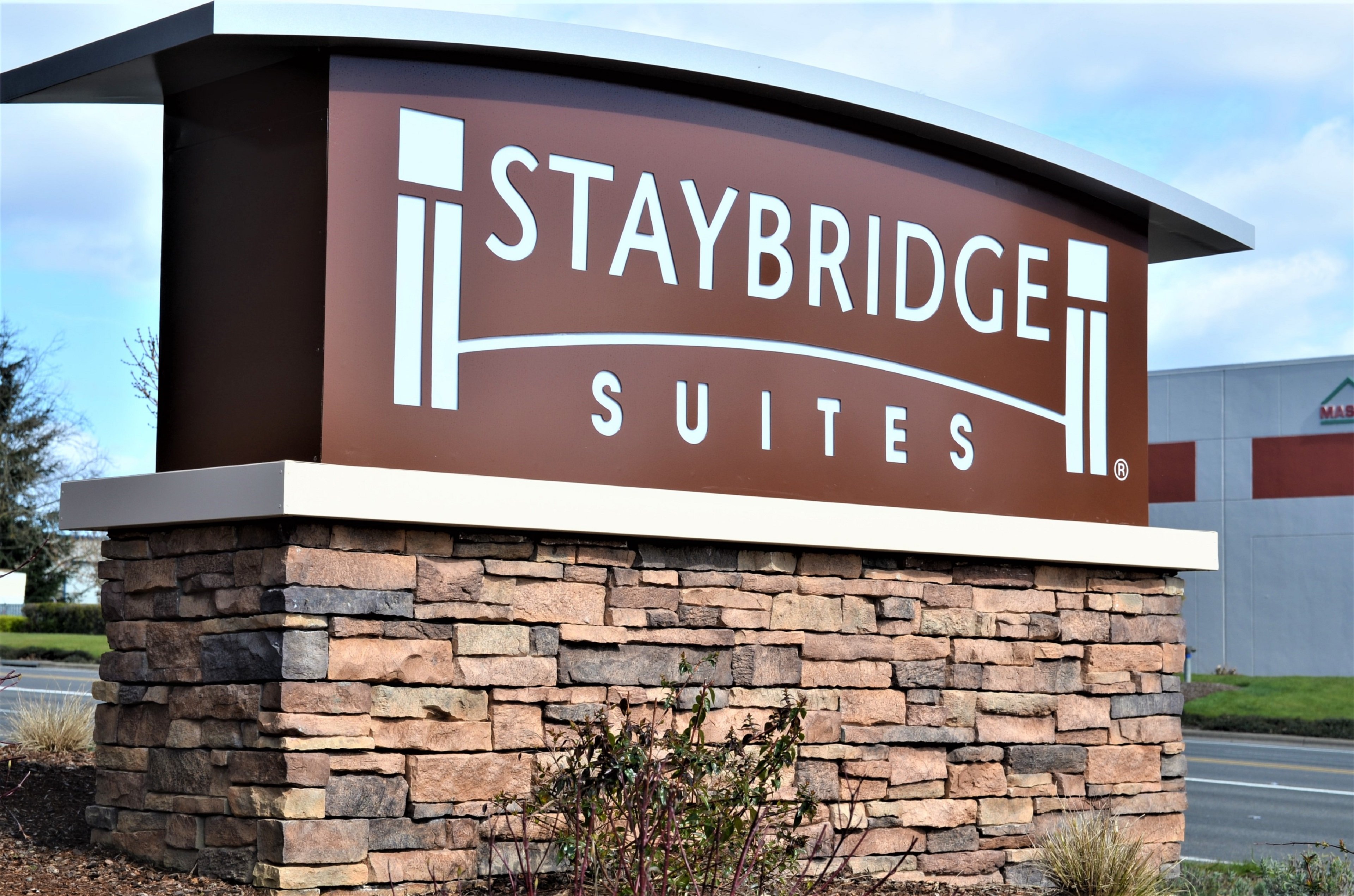 Staybridge Suites Hillsboro South 2/76