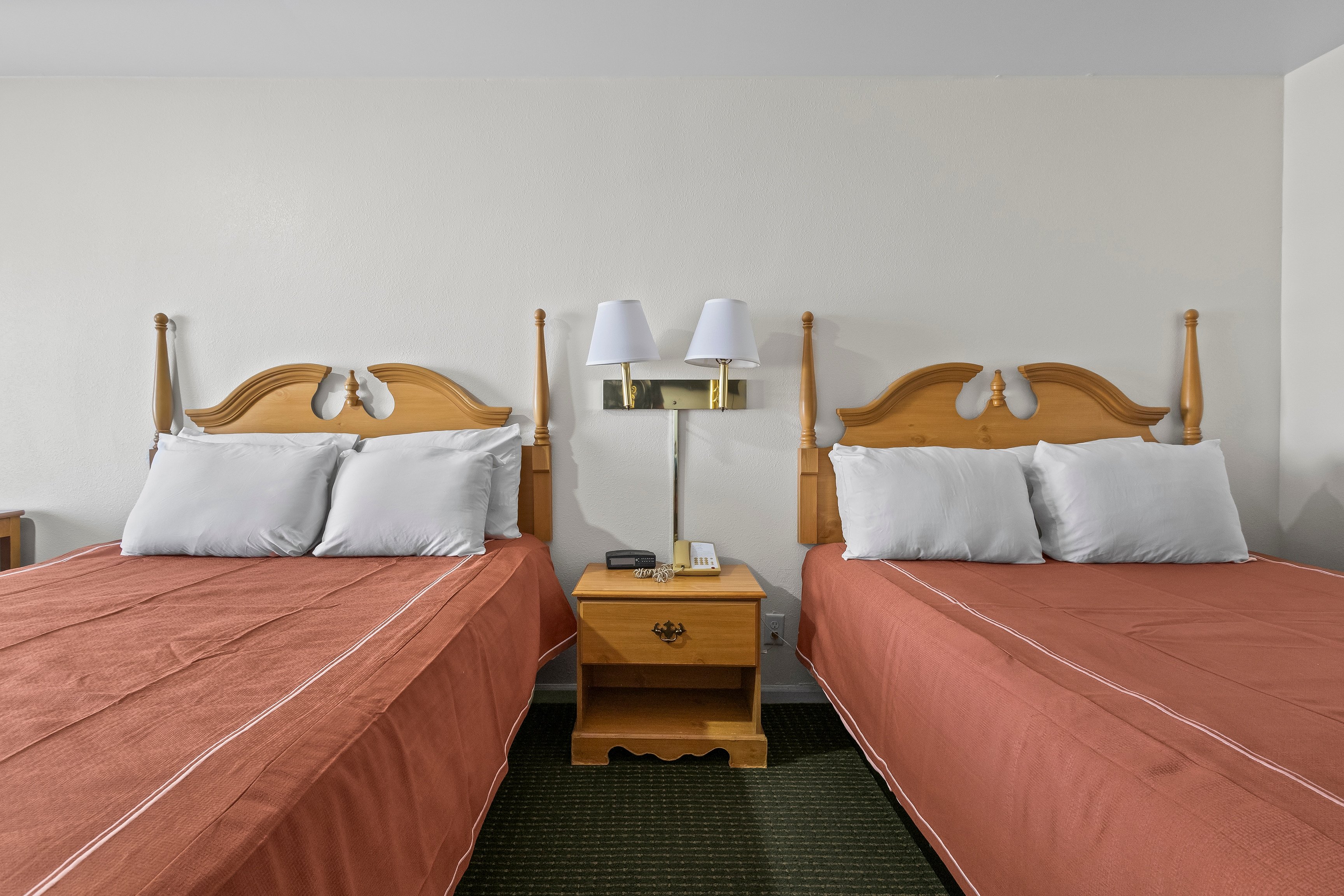 Economy Inn and Suites 34/68