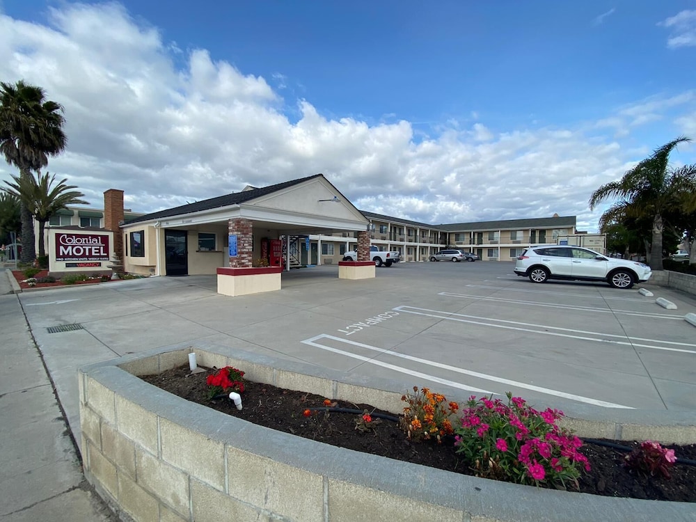 Colonial Motel 36/42