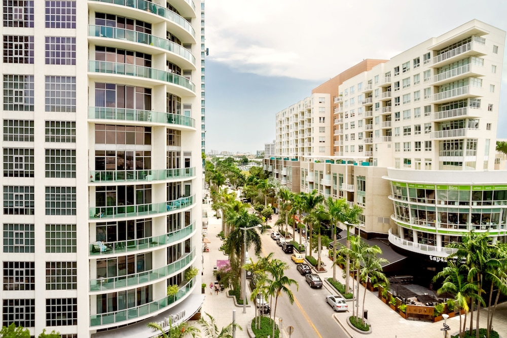 Hyde Midtown Miami 5/70