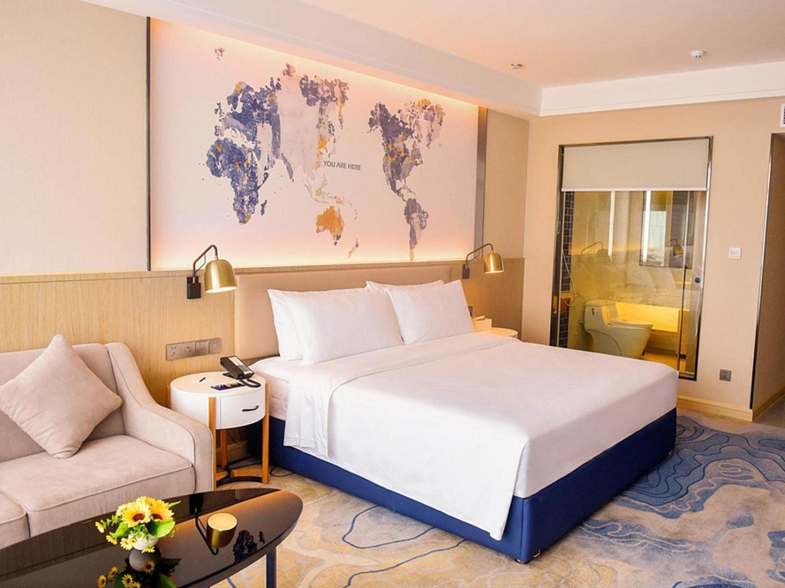 Kyriad Marvelous Hotel (Changning Zhongyin Times Plaza) 12/53