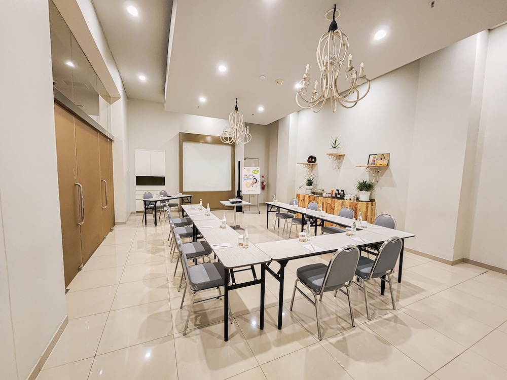 Pop! Hotel Kelapa Gading Jakarta 25/38