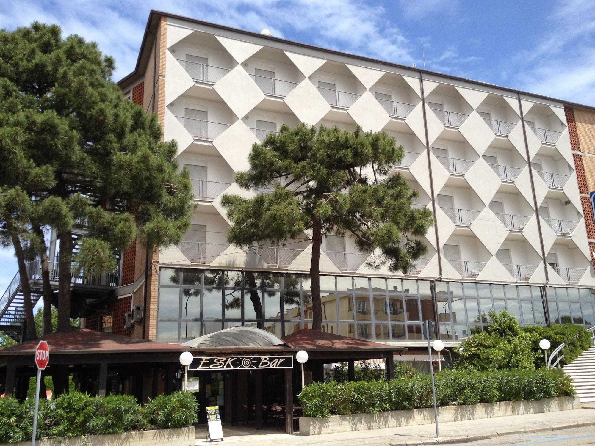 Hotel Quadrifoglio 1/13