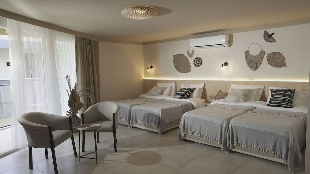 Sun Hotel By En Vie Beach - Adults Only 17/50