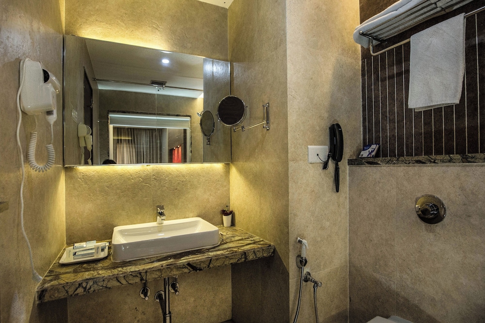 Club Mahindra Dwarka 28/29