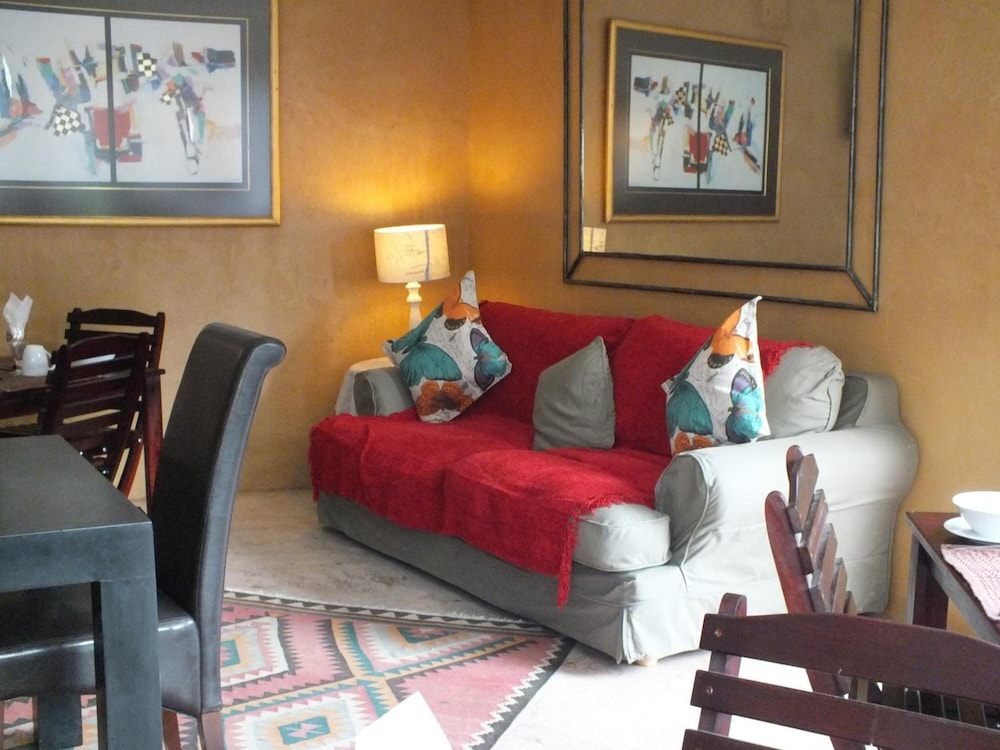 Uzuri Guesthouse 28/47