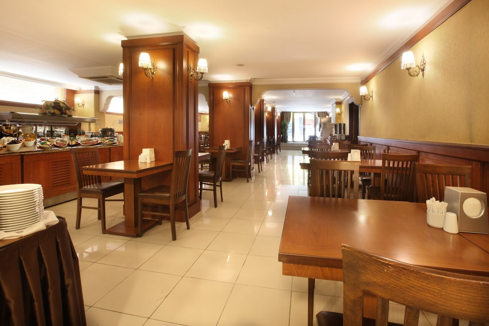 Berr Hotel 35/50