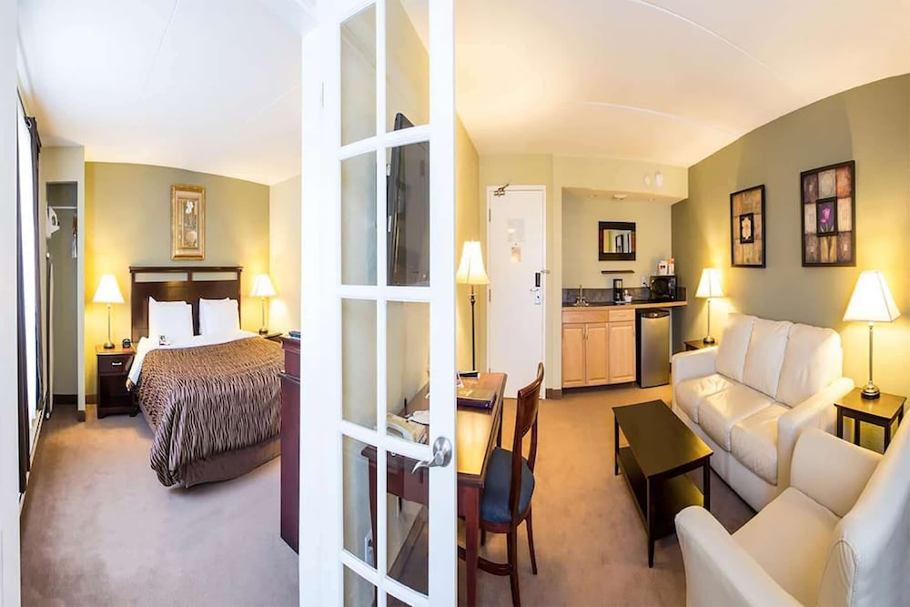 Travelodge by Wyndham Regina 38/65