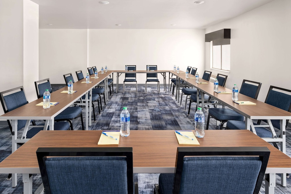 La Quinta Inn Columbus Dublin 61/69
