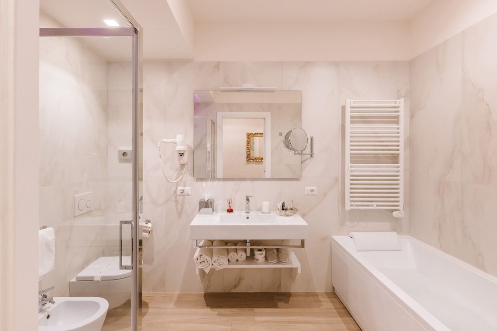 Rhea Silvia Luxury Navona 43/50