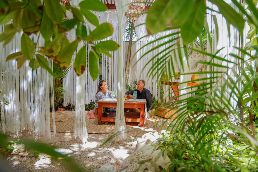 Hulku Playa Del Carmen 68/73