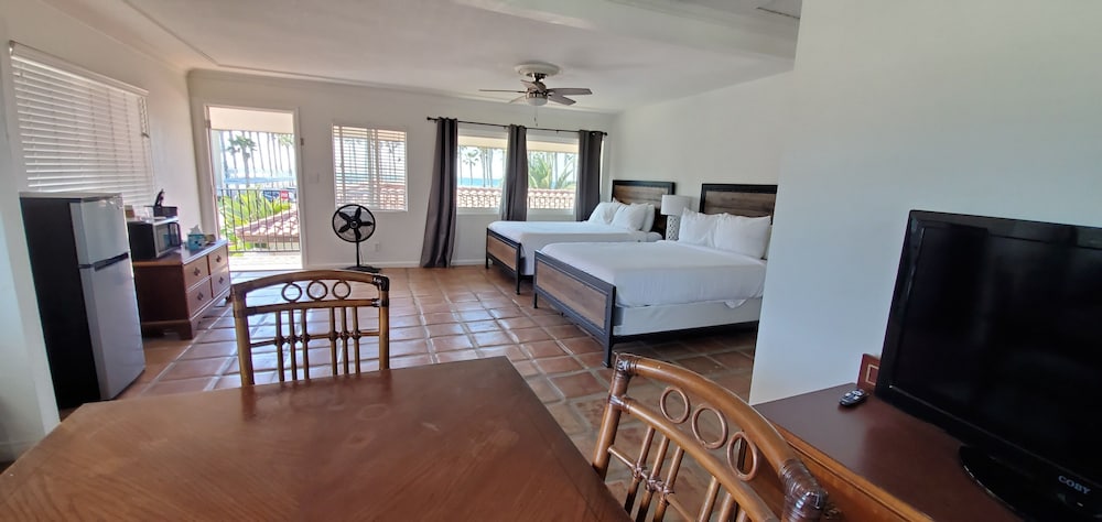 Sand Castle Inn 44/71