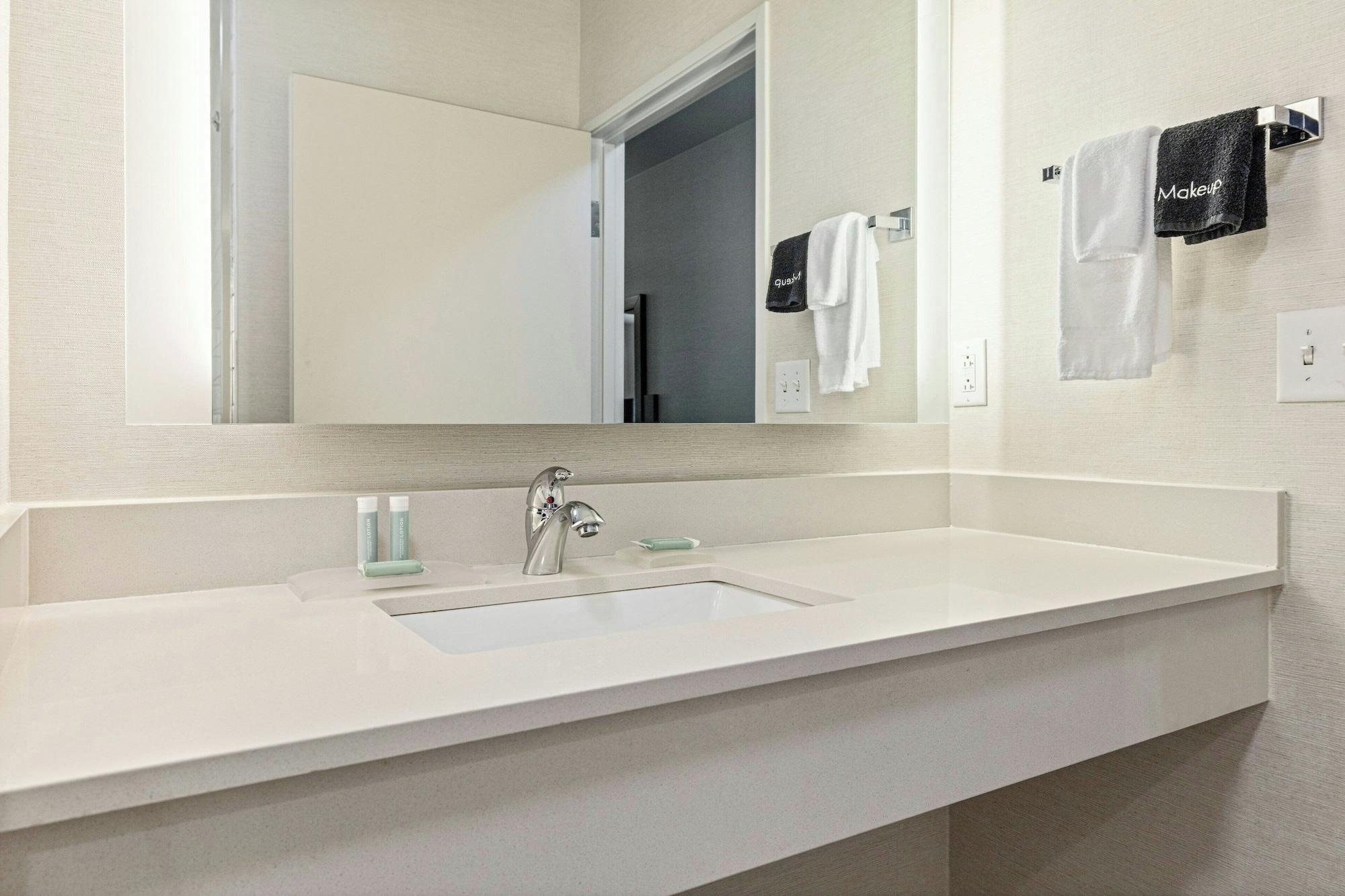 Family Suite, Multiple Beds, Accessible