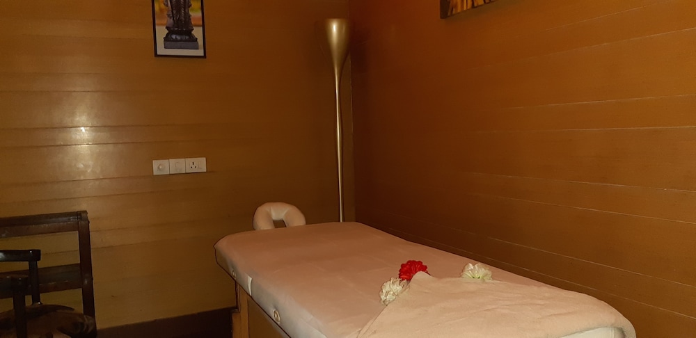 Radisson Gurugram Sohna Road City Center 35/61