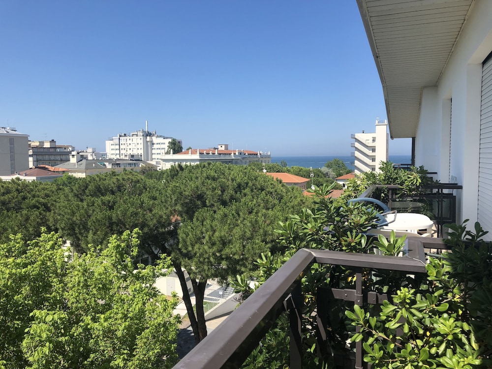Hotel Maestri 37/50