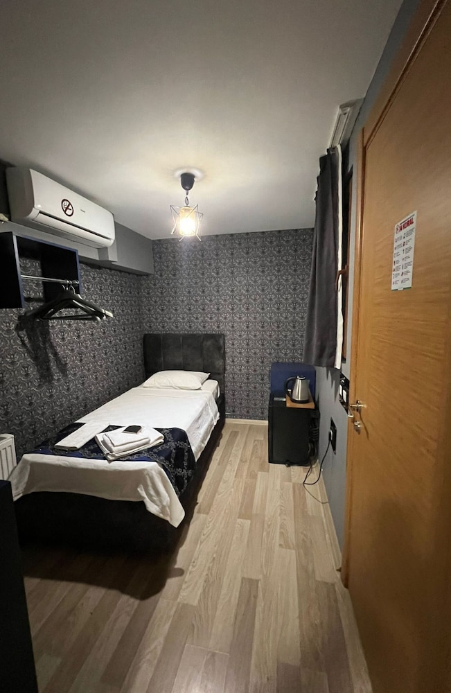 Mini Suite Otel 16/50