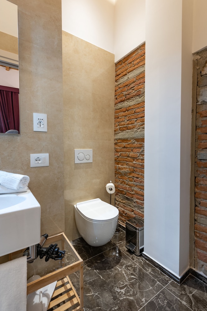 Kairos by Florence Art Apartments 74/74