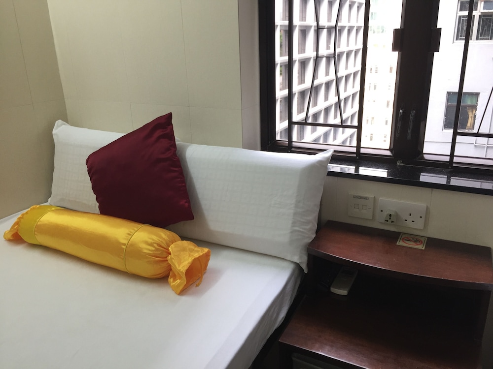International Inn 20/30