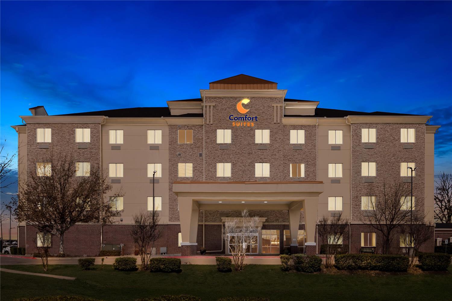 Comfort Suites Waxahachie - Dallas 4/18