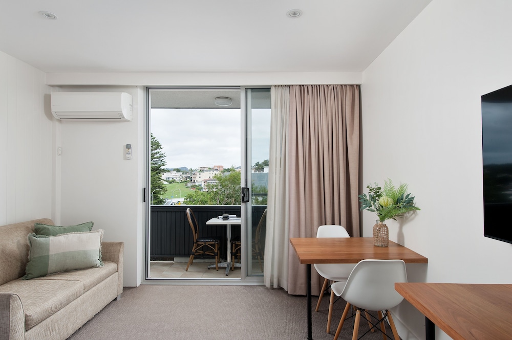 The Nelson Resort 40/56