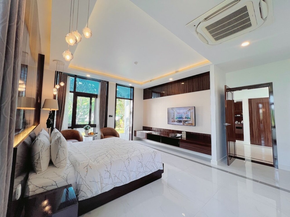 Carmelina Beach Resort 20/78