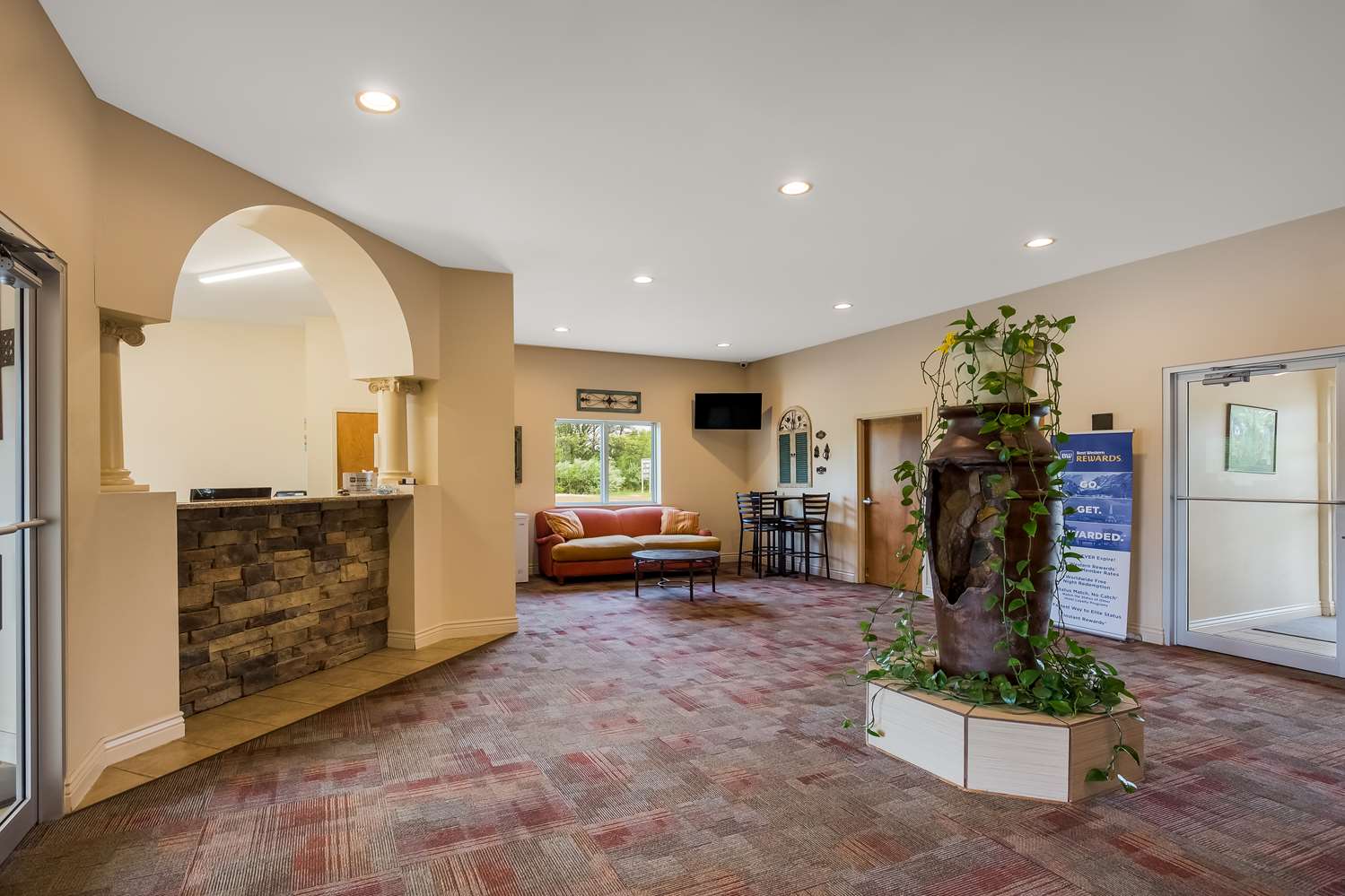 SureStay Hotel By Best Western Whittington 6/12