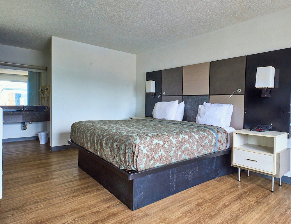 Magnuson Hotel Jacksonville Downtown Jacksonville 13/54