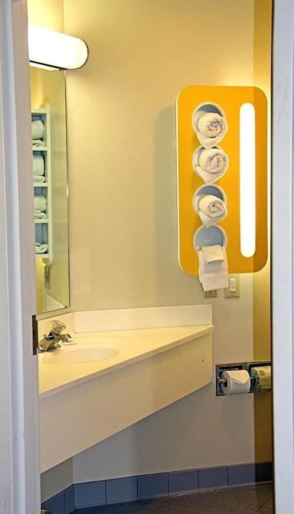 Motel6 Milan, OH - Sandusky 40/64