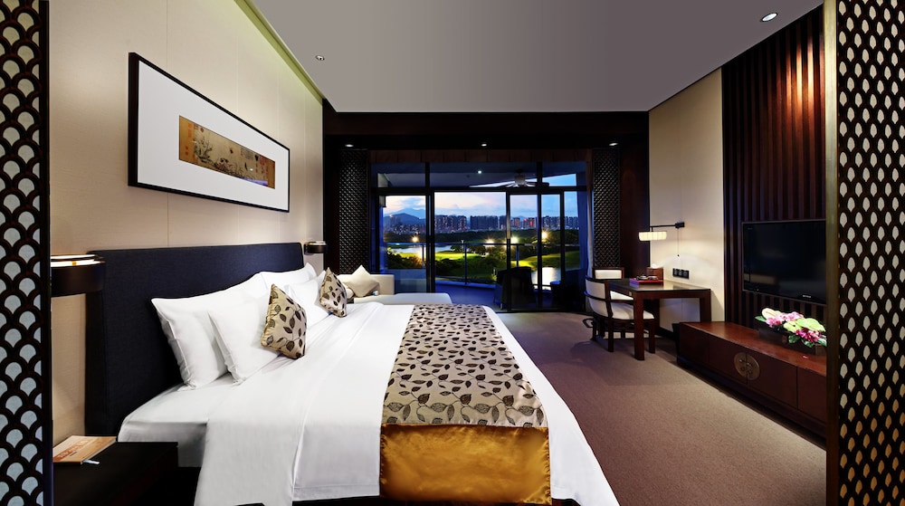 Shenzhen Castle Hotel 20/70