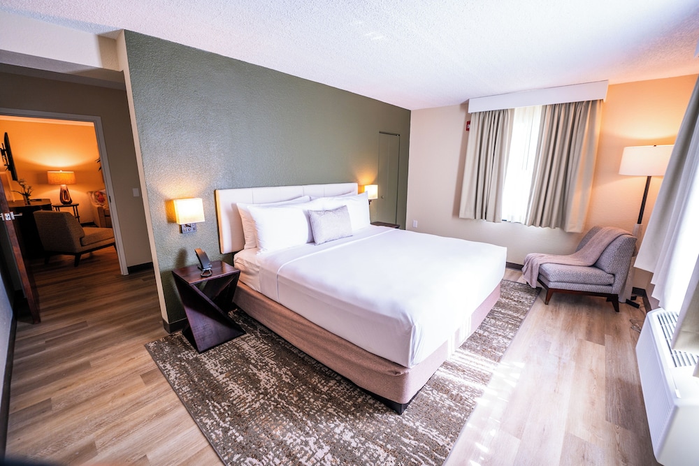 Mai Hana Hotel and Suites International Drive 14/55