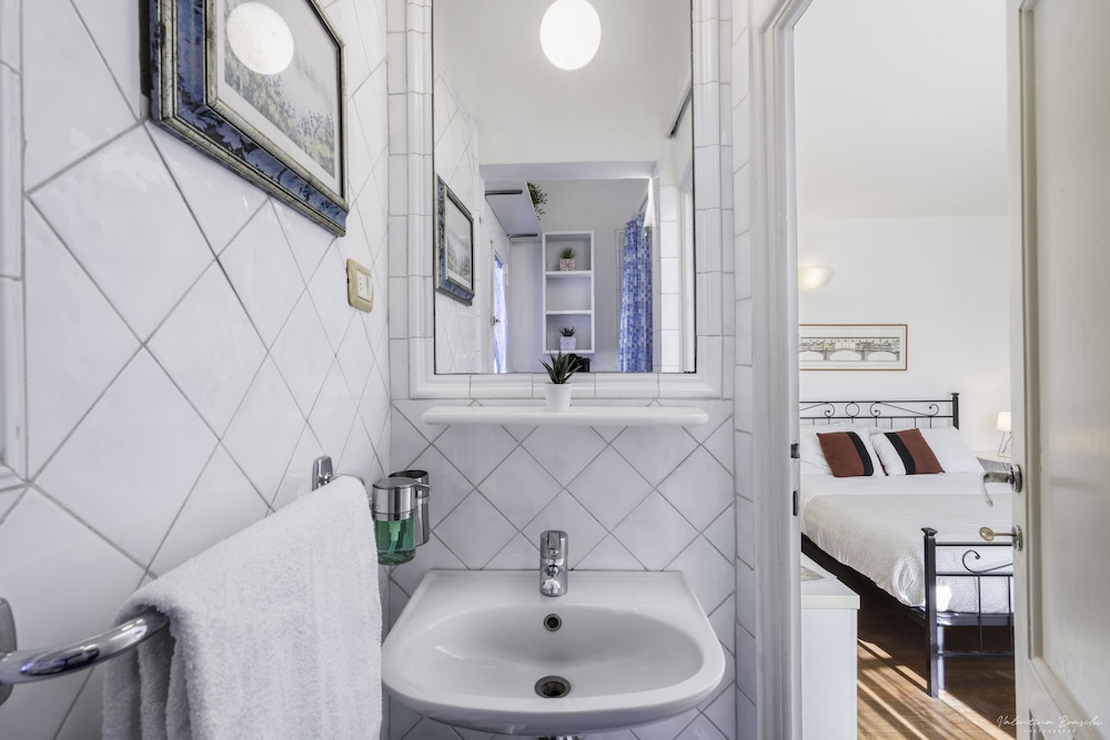 Wine Apartments Florence Prugnolo 20/23