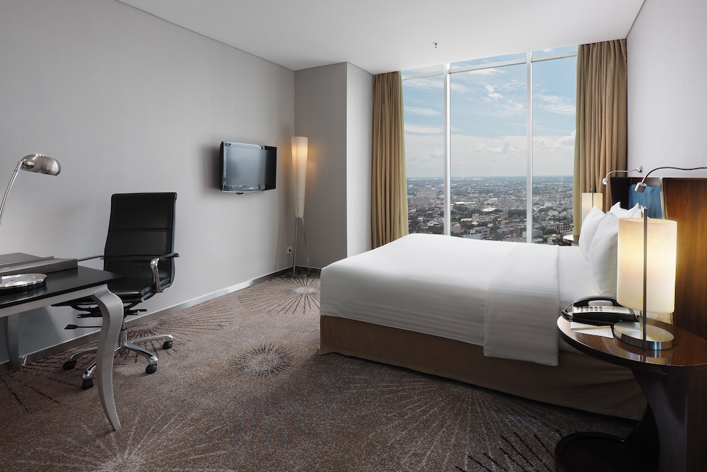 Cambridge Hotel Medan (ex Grand Swiss Belhotel Medan) 24/71