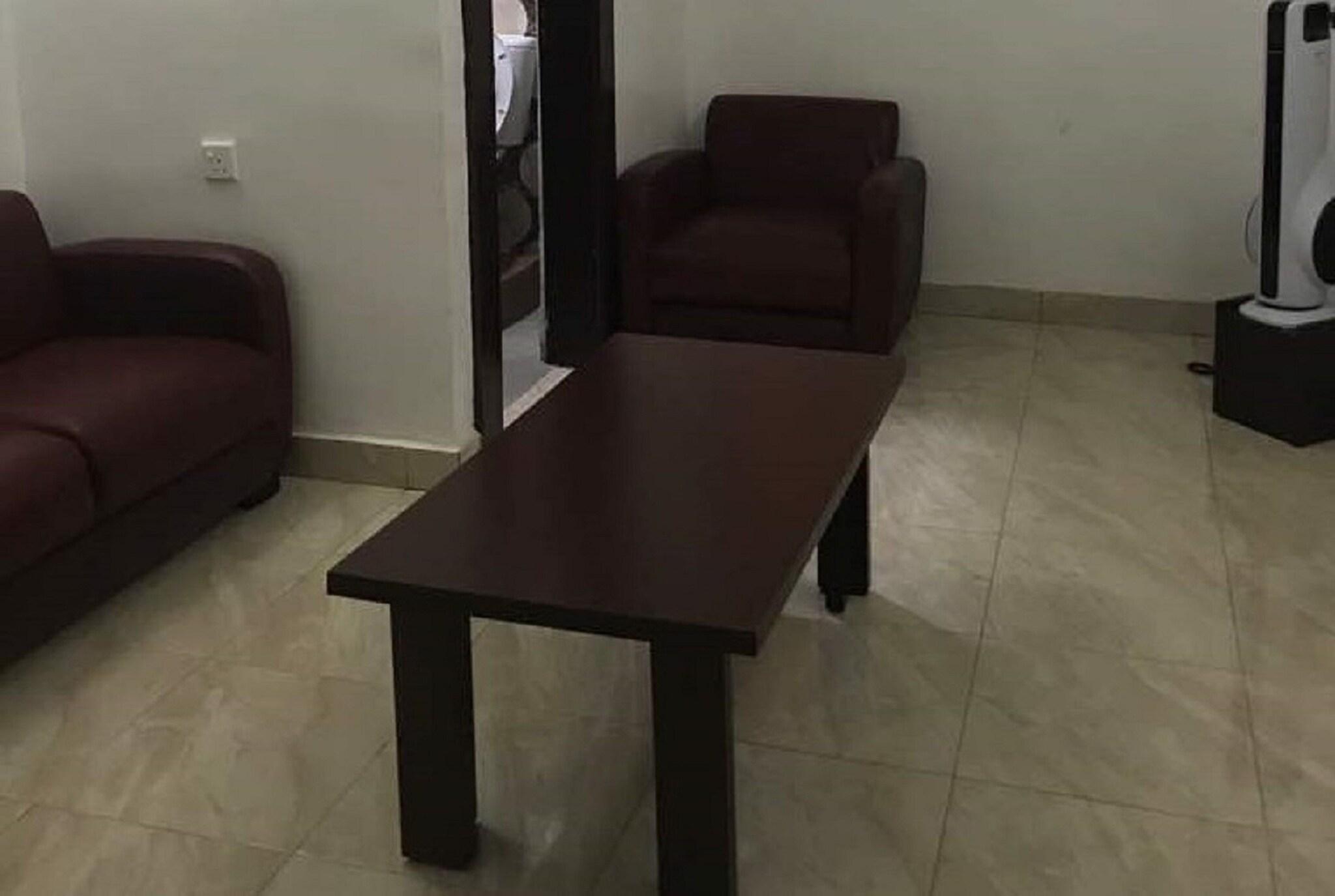 Jim-Eddy Suites 13/16