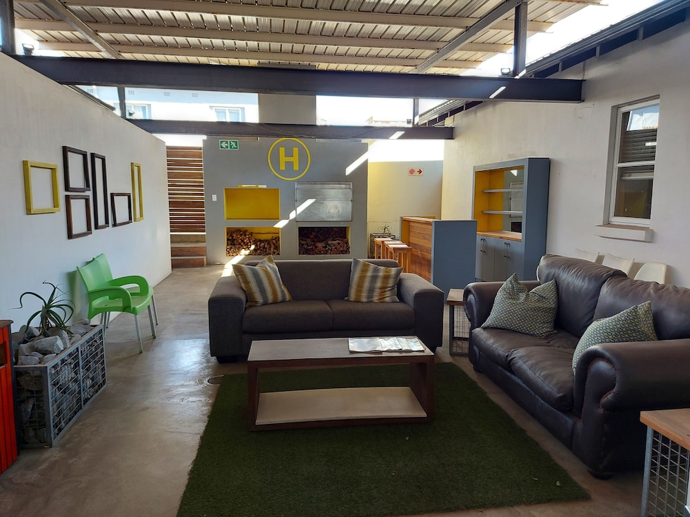 The Hampton Exclusive Guest House 14/29