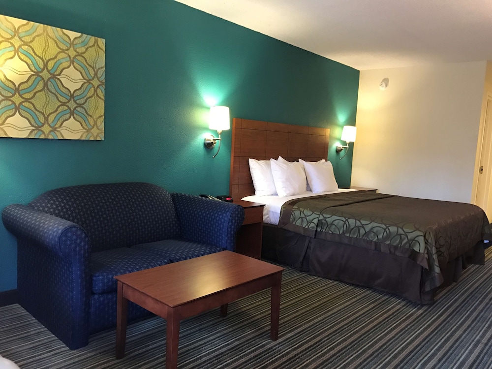 Best Western Tallahassee-Downtown Inn & Suites 14/28