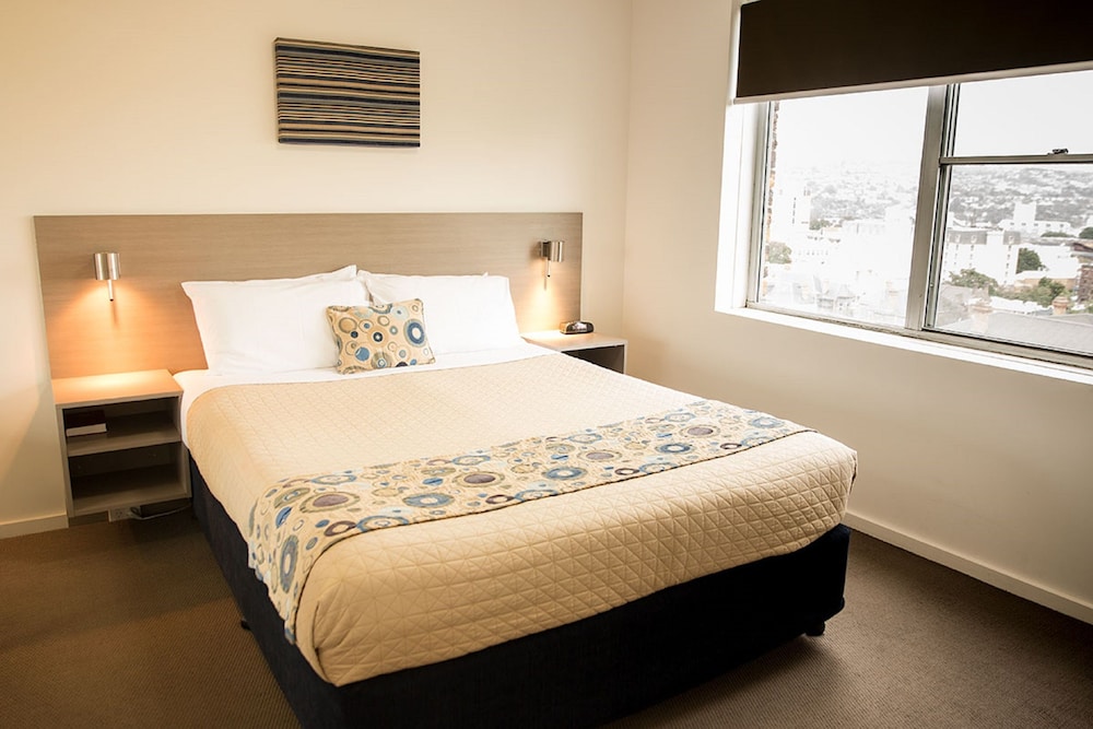 Adina Place Motel Apartments 17/52