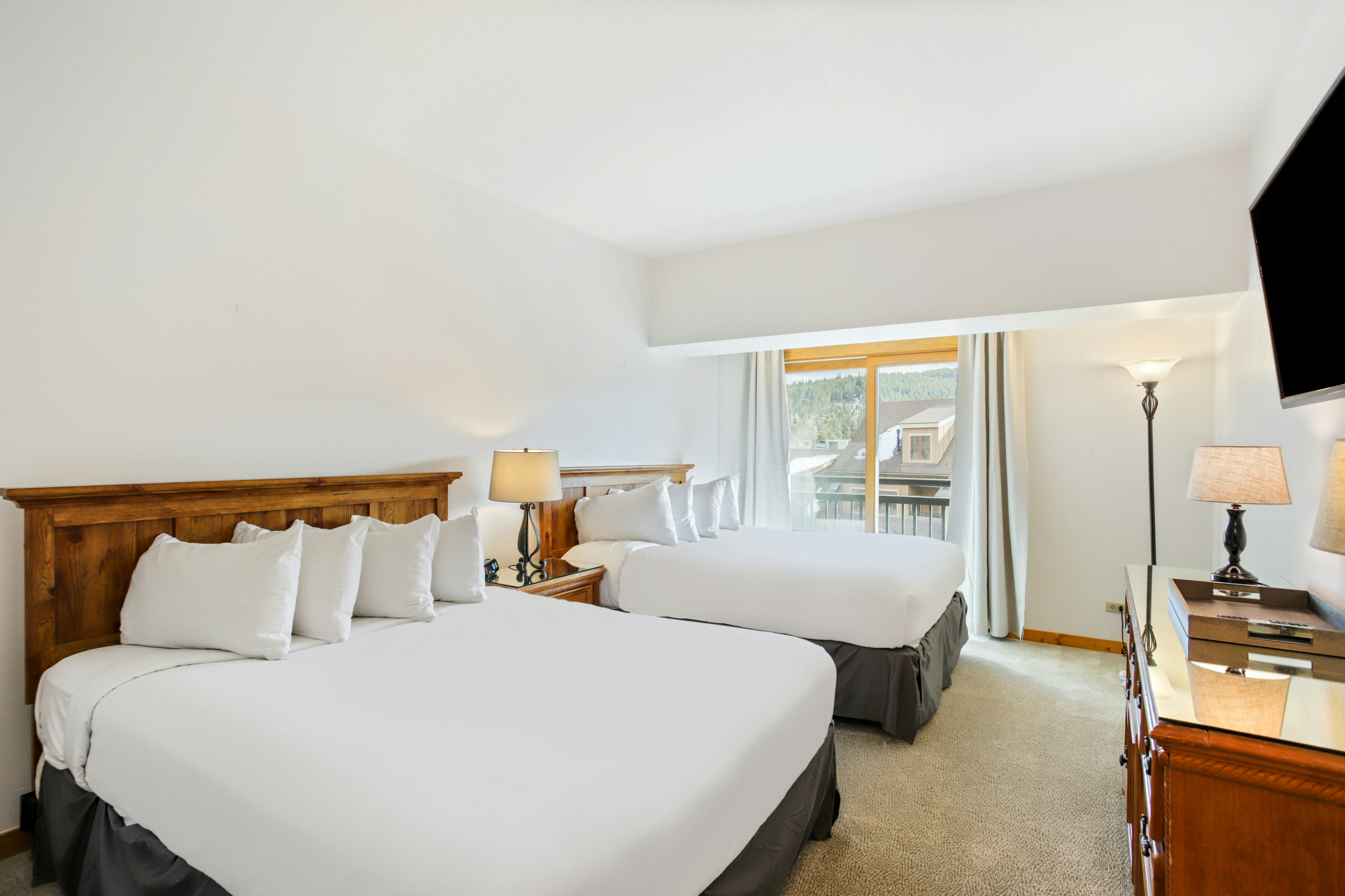 Village At Breckenridge Resort 34/82