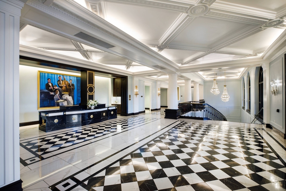 Hotel Carmichael, Autograph Collection 10/71