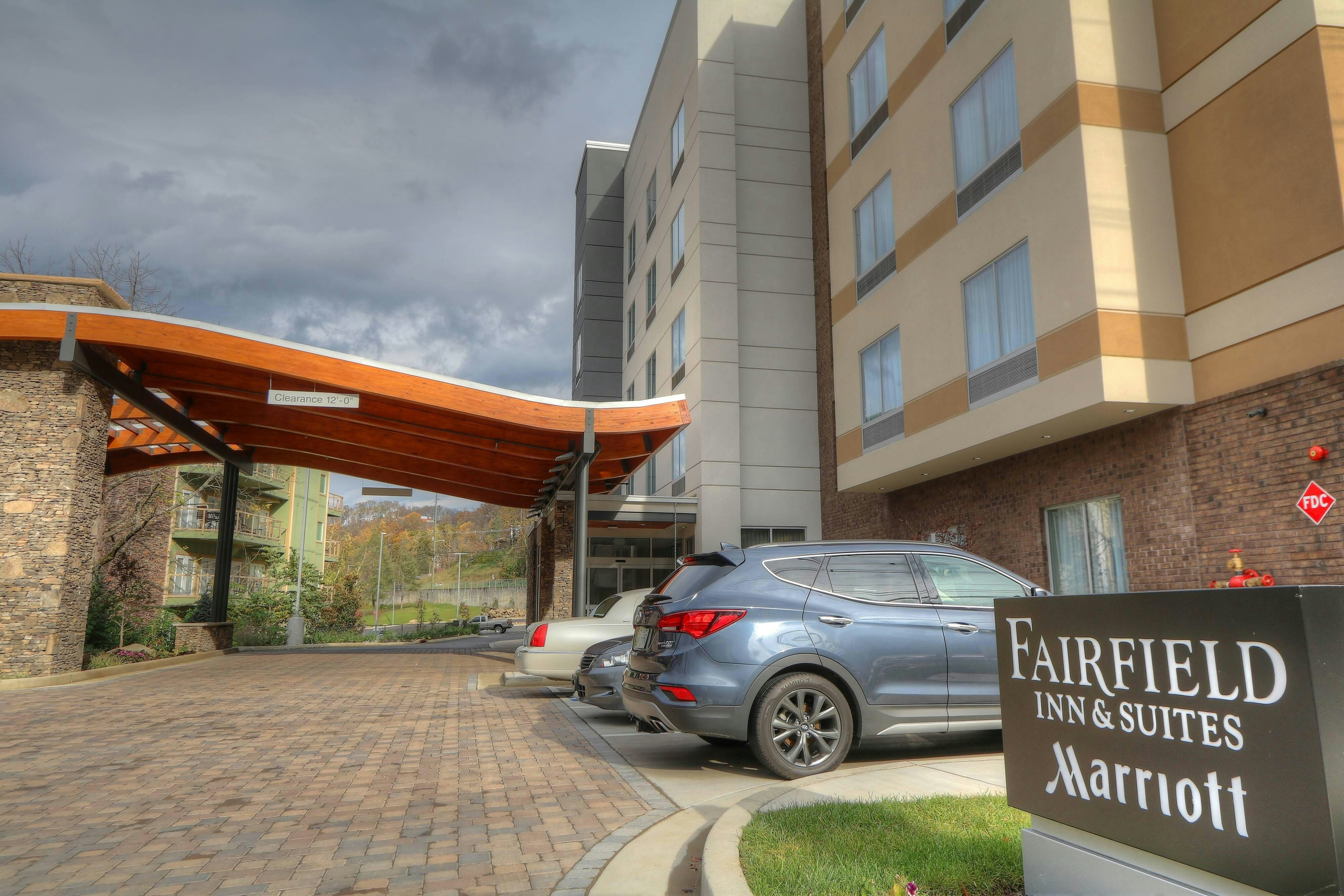 FAIRFIELD INN AND SUITES GATLINBURG DOWNTOWN 23/25