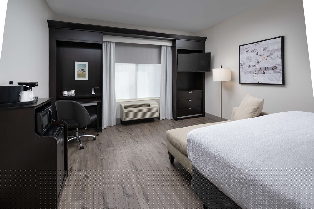Hampton Inn & Suites Chattanooga Downtown 28/66