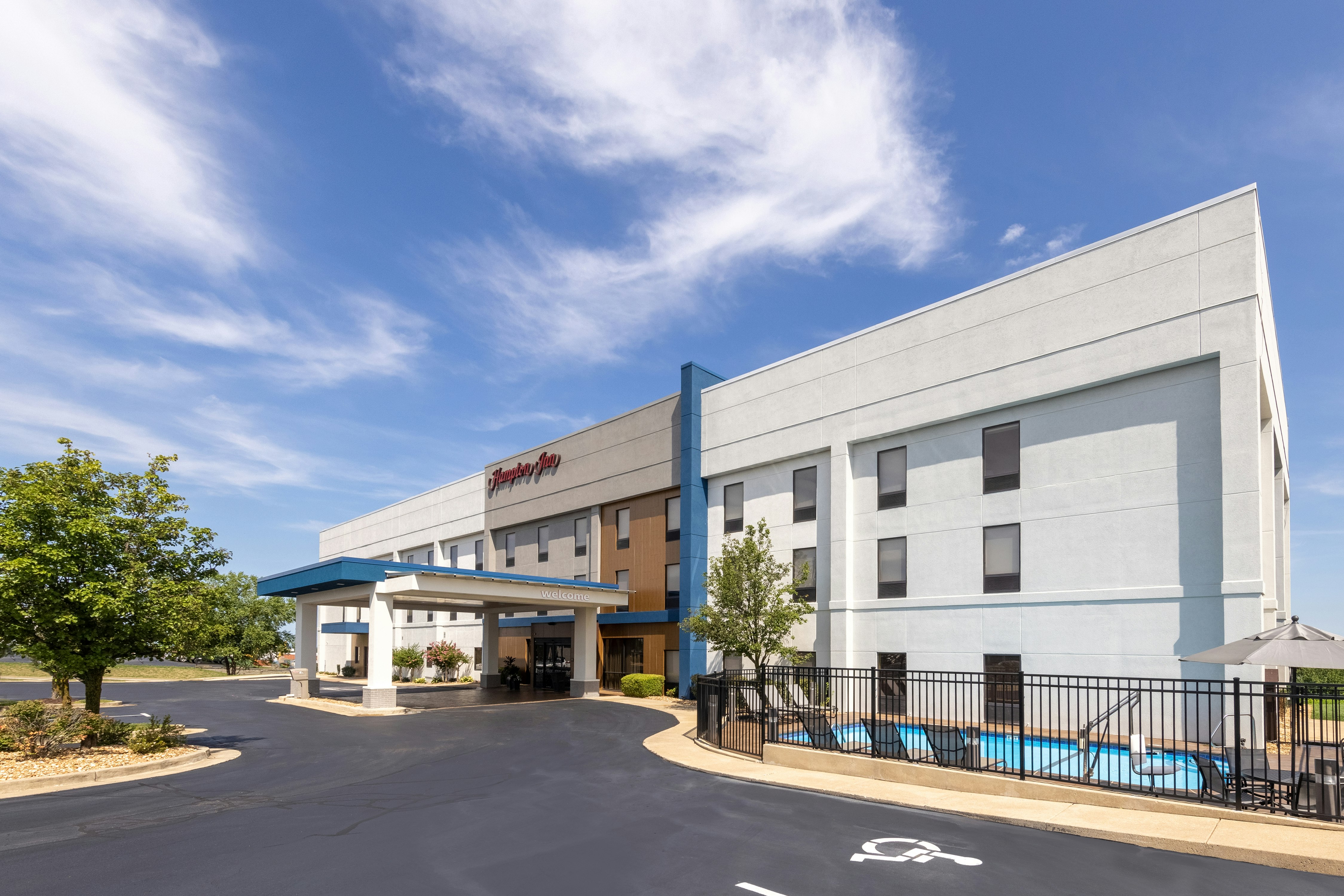 Hampton Inn St Robert Ft Leonard Wood 50/50