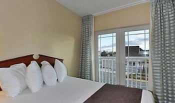 Gold Leaf Hotel of Dewey-Rehoboth Beach 32/47